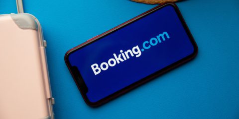 בוקינג, Booking.com - הזמנת מלונות, טיסות, אטרקציות והשכרת רכב