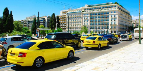 תחבורה ציבורית באתונה - איך להתנייד בעיר