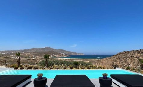 BLACK AND WHITE VILLAS FTELIA - MYKONOS