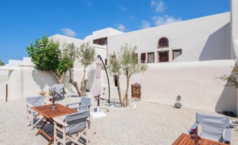 Luxury Santorini Residence 2 Bedrooms Villa Lucy with Spacious Terrace Pyrgos