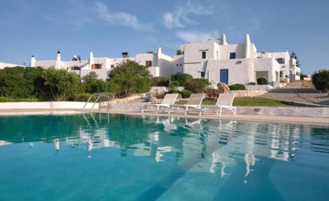 Nola Traditional Villa with pool and amazing sea views, Paros