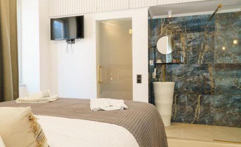 La Vie Hydra Luxury Suites