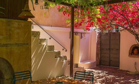 Lefkada Town Traditional House / Cozy Yard