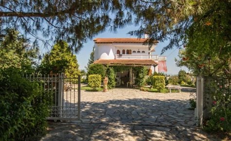 Villa Ampelos