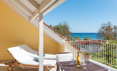 Albouro Seafront Apartments