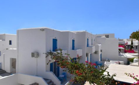 Ayeri Hotel