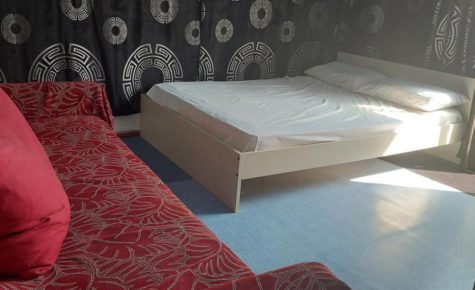 SHARING ROOM IN NEAR THISSIO METRO STATION BY ACROPOLIs
