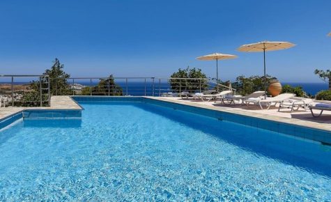 Rafkos Mansion with Private Pool and Amazing View