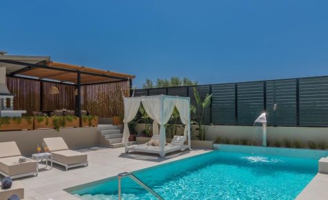 Fratelli Villa, with Heated Pool & Spa Whirlpool, By ThinkVilla