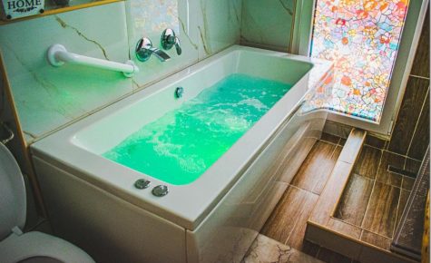 Kassandrou Suite HOT TUB-JAKUZZI - 2 BEDROOMS - BIG BALCONY - CENTER