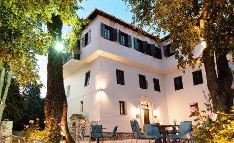 Kenta Mountain Hotel & Gastrobar