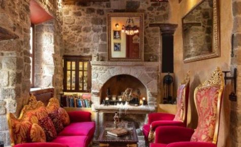 Nikos Takis Boutique Fashion hotel