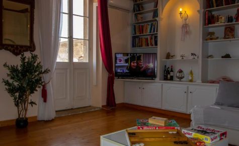 Elenis, in the heart of the old Town apartment