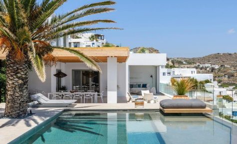 Villa Lilium II - Sanctuary overlooking Psarou Bay