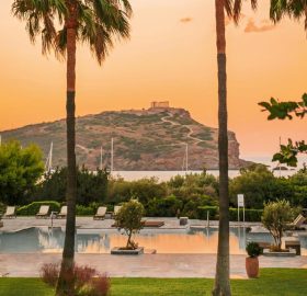 Cape Sounio, a Resort to Live