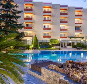 Oasis Hotel Apartments